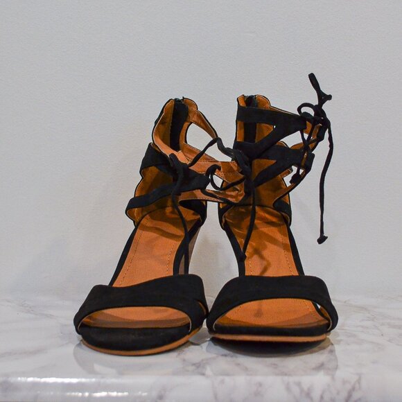 14TH AND UNION | BLACK LACE-UP WEDGE SANDLES - Picture 2 of 7